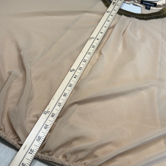 bebe Beige Blouse with Gold Metal Trim & Open Back - Size XS - Picture 13 of 16